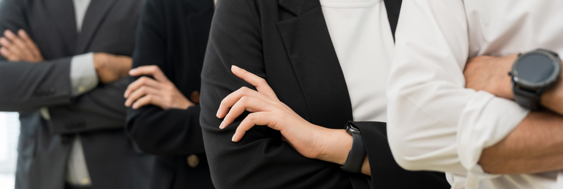 How to Choose the Right Custom Corporate Uniform in Malaysia